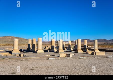 Rovine del Palazzo privato a Pasargadae, l'antica capitale della Persia Achemenide, situato vicino a Shiraz in Iran Foto Stock