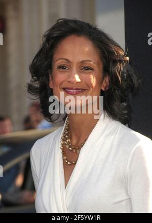 Anne-Marie Johnson in prima assoluta 42 The True Story of An American Legend' tenuto al Chinese Theatre Los Angeles 04,09,2013 Foto Stock