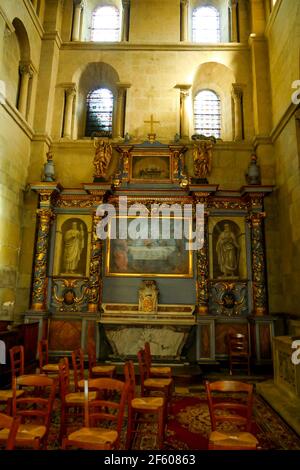 Cattedrale di Saint-Apollinaire, Vista interna, Valence, Drome, Francia Foto Stock