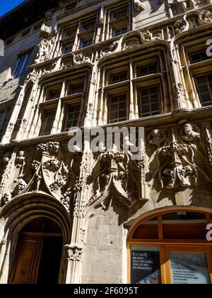 La Maison des Tetes, Valence, Drome, Francia Foto Stock