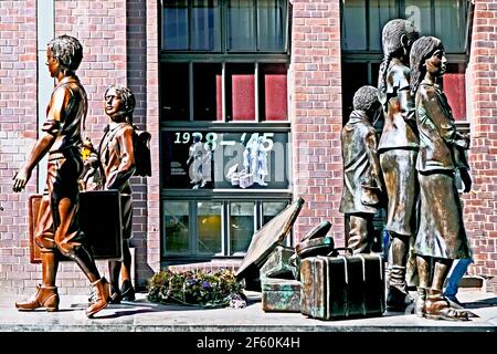 Berlino, Bahnhof Friedrichstrasse, Denkmal Kindertransport; Berlin, la stazione Friedrichstrasse, trasporto bambini memorial, Foto Stock