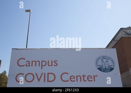 Roma, Italia. 29 marzo 2021. Vista dell'ingresso al Campus Bio-medico Università di Roma (Foto di Matteo Nardone/Pacific Press) Credit: Pacific Press Media Production Corp./Alamy Live News Foto Stock