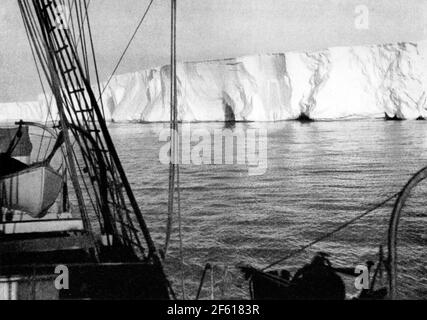 Spedizione Antartica Australasiana, scogliere barriera Foto Stock