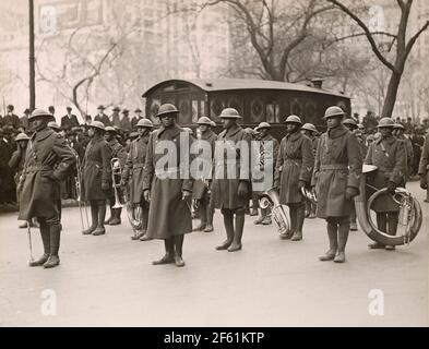 La prima guerra mondiale, James Reese Europe conduce la 369a banda di fanteria, 1919 Foto Stock