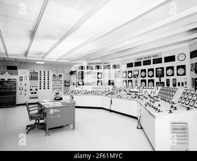 Sala di controllo, centrale elettrica atomica Shippingport, c. 1977 Foto Stock