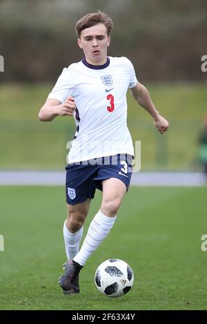 Cardiff, Regno Unito. 29 marzo 2021. James Norris dell'Inghilterra U18's in azione. U18 Football International match, Galles / Inghilterra, allo stadio Leckwith di Cardiff, Galles del Sud, lunedì 29 marzo 2021. pic by Andrew Orchard/Andrew Orchard sports photography/Alamy Live News Credit: Andrew Orchard sports photography/Alamy Live News Foto Stock