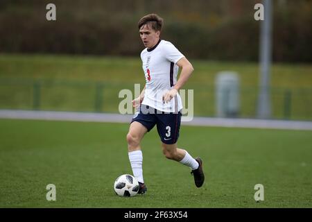 Cardiff, Regno Unito. 29 marzo 2021. James Norris dell'Inghilterra U18's in azione. U18 Football International match, Galles / Inghilterra, allo stadio Leckwith di Cardiff, Galles del Sud, lunedì 29 marzo 2021. pic by Andrew Orchard/Andrew Orchard sports photography/Alamy Live News Credit: Andrew Orchard sports photography/Alamy Live News Foto Stock