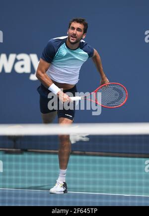 Miami Gardens, Florida, Stati Uniti. 29 marzo 2021. Marin Cilic vs Lorenzo Musetti al 2021Miami Open presso l'Hard Rock Stadium il 29 marzo 2021 a Miami Gardens, Florida. Credit: Mpi04/Media Punch/Alamy Live News Foto Stock