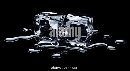 Cubi di ghiaccio ravvicinati con gocce di acqua fusa sparse su sfondo blu.  Macro. Ghiaccio rinfrescante per bevande e cocktail in una giornata calda e  gustosa Foto stock - Alamy