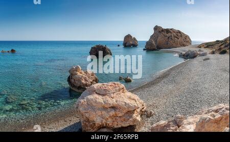 Cipro spiaggia e roccia di Afrodite Foto Stock