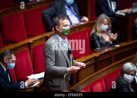 Parigi, Francia. 30 Marzo 2021. Il deputato francese Francois-Michel Lambert durante una sessione di interrogazioni rivolte al governo il 30 marzo 2021 all'Assemblea nazionale di Parigi. Foto di Raphael Lafargue/ABACAPRESS.COM Credit: Abaca Press/Alamy Live News Foto Stock
