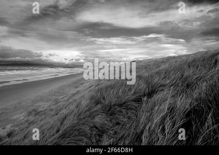 Costa frastagliata e spiaggia a Turnberry, Ayrshire, Scozia Foto Stock