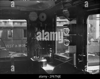 Le ferrovie statali, SJ DS 108, cabina interna. L'elloket è stato prodotto nel 1925 da Nydqvist e Holm AB. Foto Stock