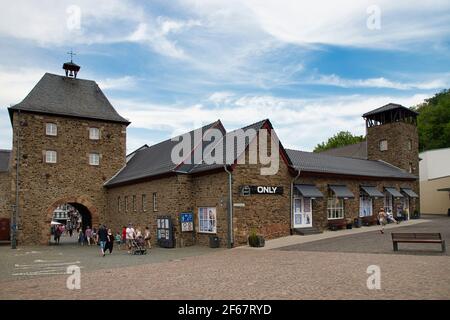 GERMANIA, BAD Münstereifel - 10,2020 AGOSTO: L'Orchheimer Tor è un ingresso al centro storico della città Foto Stock