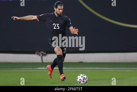 Duisburg, Germania. 25 marzo 2021. Firo: 25.03.2021 Fuvuball, calcio: LV§nderspiel National team WM qualificazione Germania, GER -Island azione individuale, Emre Can. | utilizzo in tutto il mondo credito: dpa/Alamy Live News Foto Stock