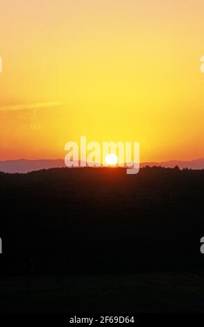 Sole sulle colline della Toscana, Italia Foto Stock