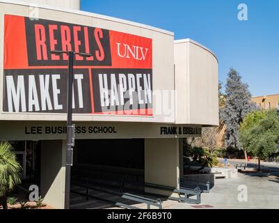 Las Vegas, 30 MARZO 2021 - Sunny exterior view of the Lee Business School in UNLV Foto Stock