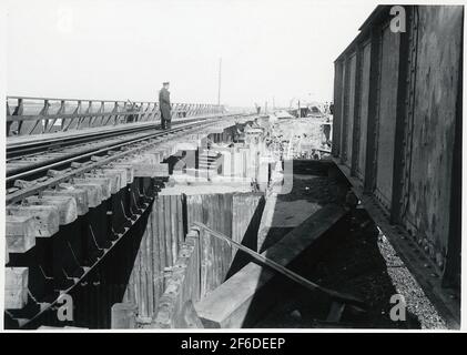 Ricostruire il viadotto attraverso la ferrovia di Malmö Ystad, sulla rotta tra Malmö e Trelleborg. Foto Stock