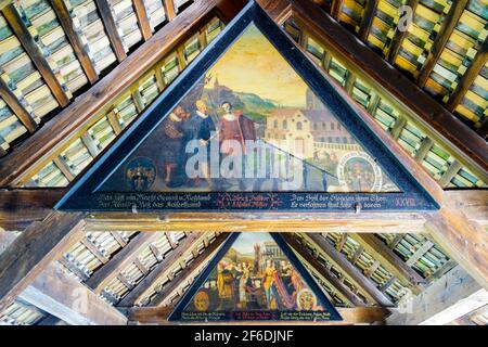 Dipinti a Ponte Spreuer, Spreuerbrücke a Kasernenplatz a Lucerna. I dipinti formano un Danse Macabre, (Totentanz in tedesco), che è stato creato b Foto Stock