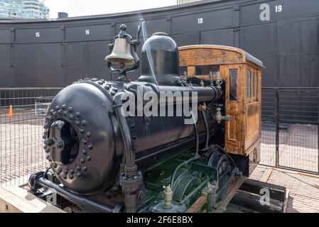 Dettaglio di una locomotiva a vapore d'epoca prodotta da H.K. Porter Company di Pittsburgh, USA nel 1906 . Il piccolo veicolo è visto nel Toronto Railway Mus Foto Stock