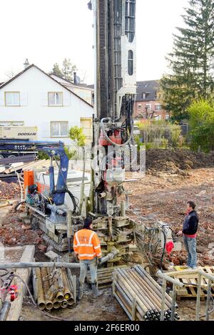 Trivellazione per energia geotermica in basso, Basilea, Svizzera. Foto Stock