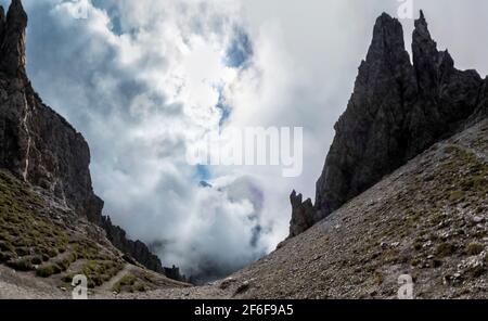 Vista panoramica dal rifugio Solsteinhaus in Tirolo, Austria Foto Stock