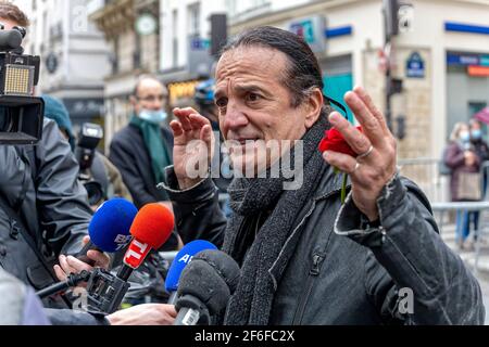 Parigi, Francia. 11 Marzo 2021. Francis Lalanne partecipa ai funerali di Patrick Dufond nella chiesa di St Roch il 11 marzo 2021 a Parigi, Francia. Foto Stock