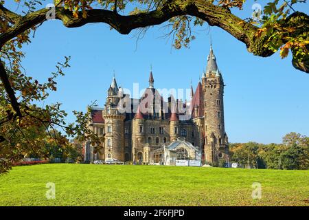 Polonia, Moszna, palazzo, Opole voivodato. Foto Stock