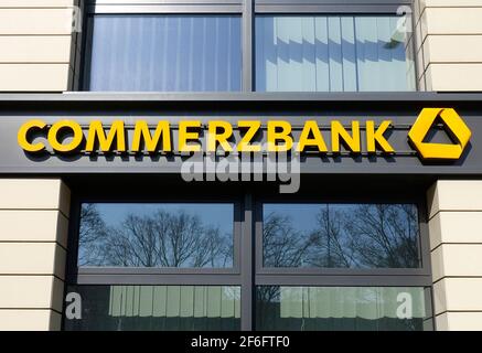 Ramo della Commerzbank a Berlino, Germania Foto Stock