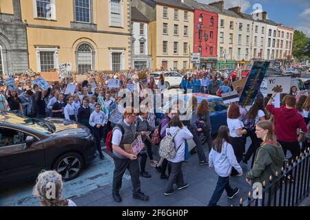 WATERFORD / IRLANDA / SETTEMBRE 20-2019 proteste per i cambiamenti climatici. Mobilitazione per l'ambiente Foto Stock