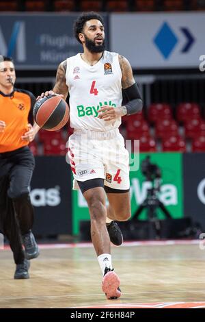 Monaco, Germania. 30 Marzo 2021. Pallacanestro: Eurolega, FC Bayern München - Fenerbahce Istanbul all'Audi Dome. Dennis Seeley di Bayern Monaco gioca la palla. Credit: Attias Balk/dpa/Alamy Live News Foto Stock