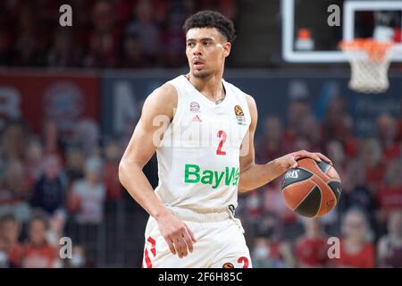 Monaco, Germania. 30 Marzo 2021. Pallacanestro: Eurolega, FC Bayern München - Fenerbahce Istanbul all'Audi Dome. Il bayern Wade Baldwin di Monaco gioca la palla. Credit: Attias Balk/dpa/Alamy Live News Foto Stock