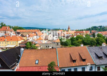 CESKY KRUMLOV, REPUBBLICA CECA, 1 AGOSTO 2020: I tetti del centro storico Foto Stock