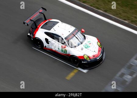 91 LIETZ Richard (aut), MAKOWIECKI Frederic (fra), Porsche 911 RSR del team Porsche GT, in azione durante il Campionato Mondiale FIA WEC Endurance 2017 6 ore di Nurburgring, Germania, dal 14 al 16 luglio - Foto Clemente Marin / DPPI Foto Stock