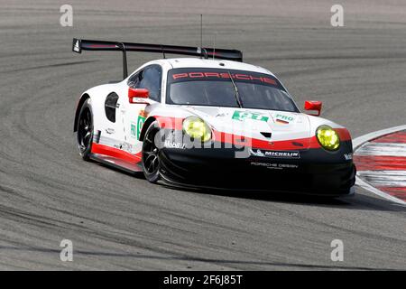 91 LIETZ Richard (aut), MAKOWIECKI Frederic (fra), Porsche 911 RSR del team Porsche GT, in azione durante il Campionato Mondiale FIA WEC Endurance 2017 6 ore di Nurburgring, Germania, dal 14 al 16 luglio - Foto Clemente Marin / DPPI Foto Stock