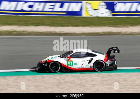 91 LIETZ Richard (aut), MAKOWIECKI Frederic (fra), Porsche 911 RSR del team Porsche GT, in azione durante il Campionato Mondiale FIA WEC Endurance 2017 6 ore di Nurburgring, Germania, dal 14 al 16 luglio - Foto Clemente Marin / DPPI Foto Stock