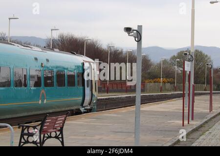 La stazione ferroviaria di Llandudno, serve la città balneare di Llandudno, Galles del Nord Foto Stock