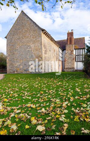 La Cappella di Odda, una delle chiese sassone più complete sopravvissute in Inghilterra, costruita nel 1056 dal conte Odda a Deerhurst, Gloucestershire UK Foto Stock