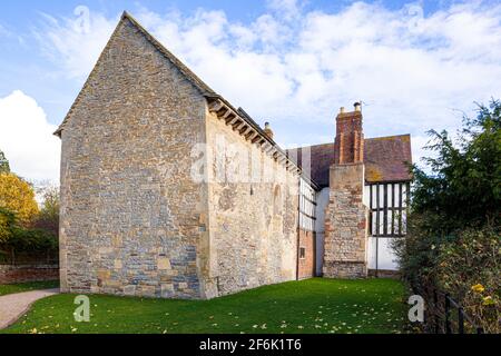 La Cappella di Odda, una delle chiese sassone più complete sopravvissute in Inghilterra, costruita nel 1056 dal conte Odda a Deerhurst, Gloucestershire UK Foto Stock