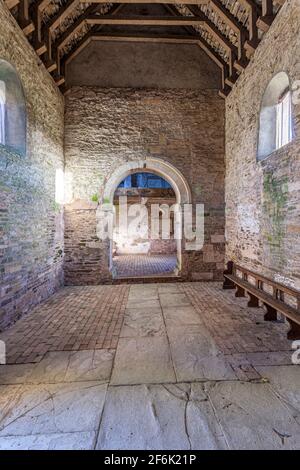 La Cappella di Odda, una delle chiese sassone più complete sopravvissute in Inghilterra, costruita nel 1056 dal conte Odda a Deerhurst, Gloucestershire UK. Foto Stock