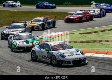 911 HARING Jurgen (ger), RENAUER Alfred (ger), RENAUER Robert (ger), Porsche 911 GT3 R team Herberth motorsport, azione durante la Blancpain GT serie 2017, a Monza, Italia, da avril 21 a 23 - Foto Florent Gooden / DPPI Foto Stock