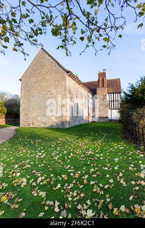 La Cappella di Odda, una delle chiese sassone più complete sopravvissute in Inghilterra, costruita nel 1056 dal conte Odda a Deerhurst, Gloucestershire UK. Foto Stock