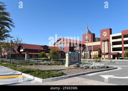 GARDEN GROVE, CALIFORNIA - 31 MAR 2021: The Great Wolf Lodge un parco acquatico al coperto e resort. Foto Stock