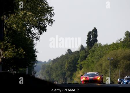 65 NIELSEN Christina (dnk), BALZAN Alessandro (ita), BRET Curtis (usa), Ferrari 488 GTE team Scuderia corsa, azione durante la 2017 le Mans pesage 24 ore, qualifica e sfilata il 11 giugno al 16 circuito di le Mans, Francia - Foto Jean Michel le Meur / DPPI Foto Stock