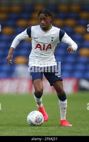 WIMBLEDON INGHILTERRA - MARZO 31: Romaine Munle di Tottenham Hotspur under 18s durante fa Youth Cup quarto round vero e proprio tra AFC Wimbledon e Totte Foto Stock