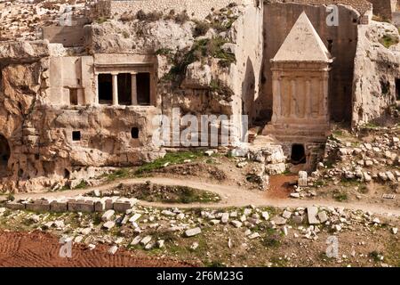 Israele, Gerusalemme, Tomba di Zaccaria, è un antico monumento in pietra adiacente alla Tomba di Benei Hezir, situata nell'alta valle del Kidron Foto Stock