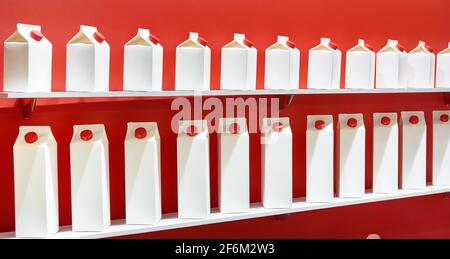 Confezionamento per latticini pastorizzati Foto Stock