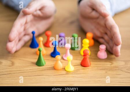 Diversità concetto di uguaglianza e inclusione. Protezione della Comunità Foto Stock