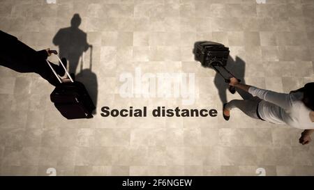 Concetto o illustrazione concettuale in 3d di persone con bagagli, distanza sociale come mezzo di prevenzione e protezione contro la contaminazione da coronavirus Foto Stock
