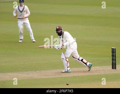 Hashim Amla di Surrey durante la partita pre-stagione all'Oval, Londra. Data immagine: Venerdì 2 aprile 2021. Foto Stock